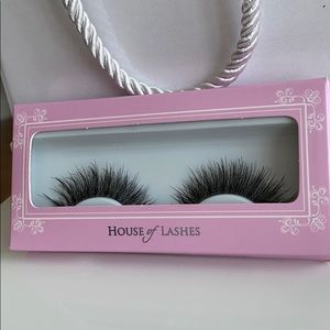 House of Lashes Noir Fairy Lite False Lashes